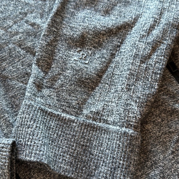 Lululemon zip-up jacket - Picture 4 of 8